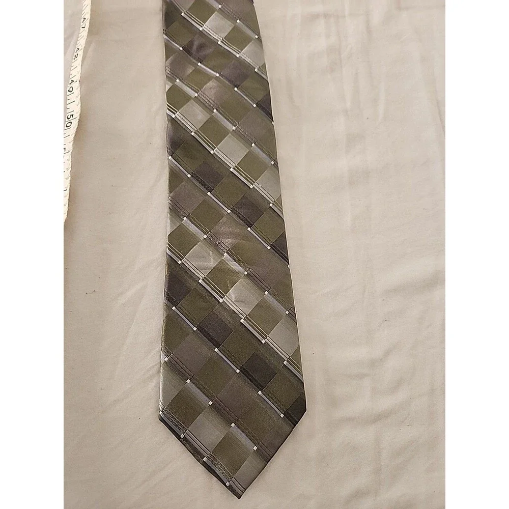 Calvin Klein Men's Tie Polyester Silk Blend Necktie Grid Pattern Green And Gray